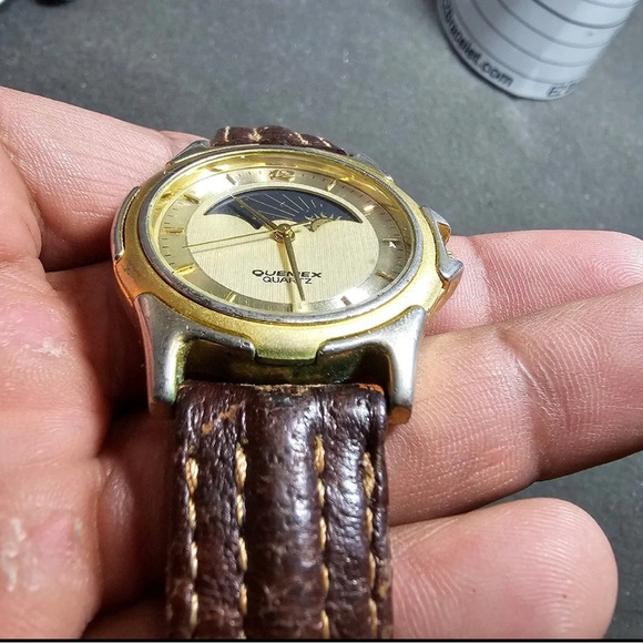 Vintage Quemex Moon / Sun Face Dial Quartz Watch Not Working For Parts Or Repair - Picture 2 of 8